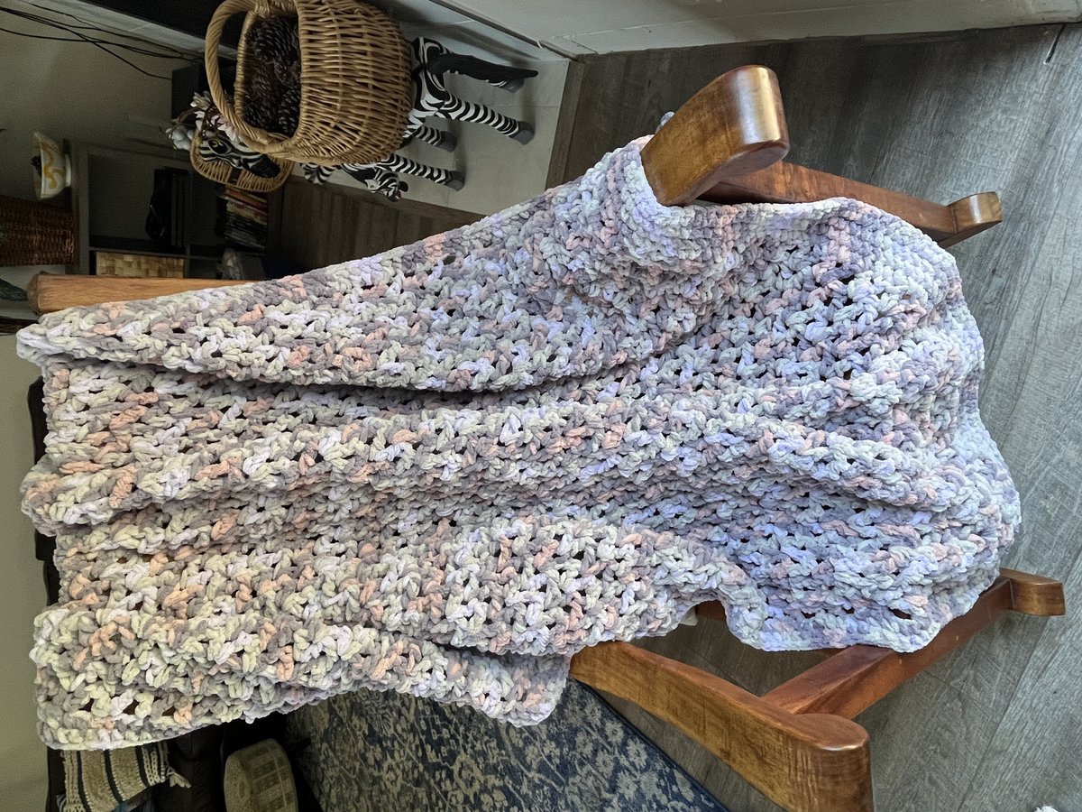 Luxe Lounging Blanket in Misty Mauve
