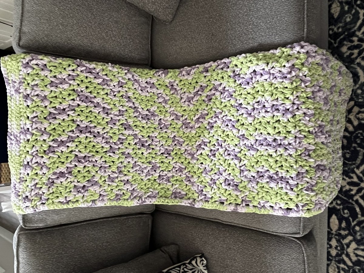 Luxe Lounging Blanket in Lilac Leaf