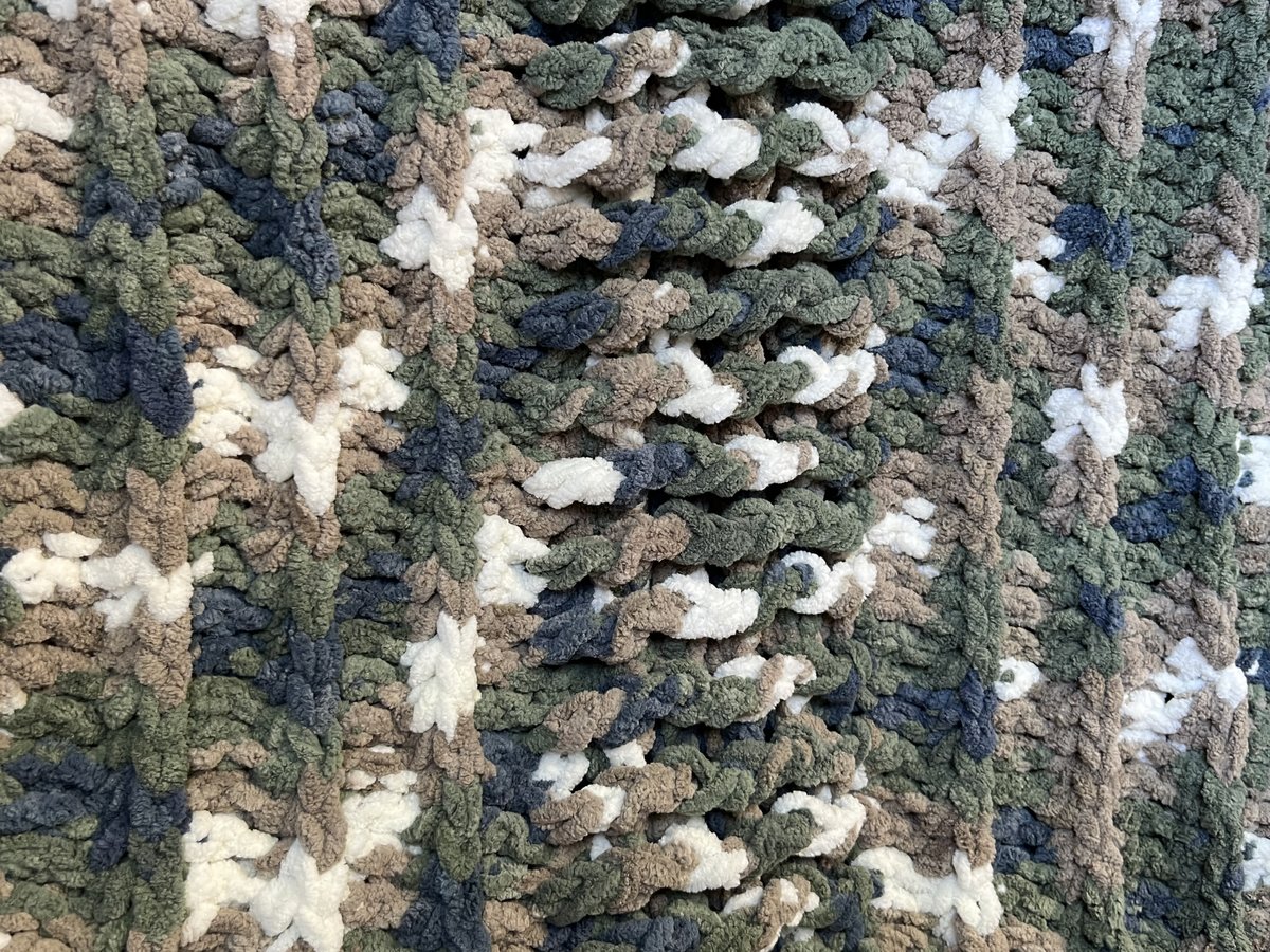 Luxe Statement Blanket in Mist