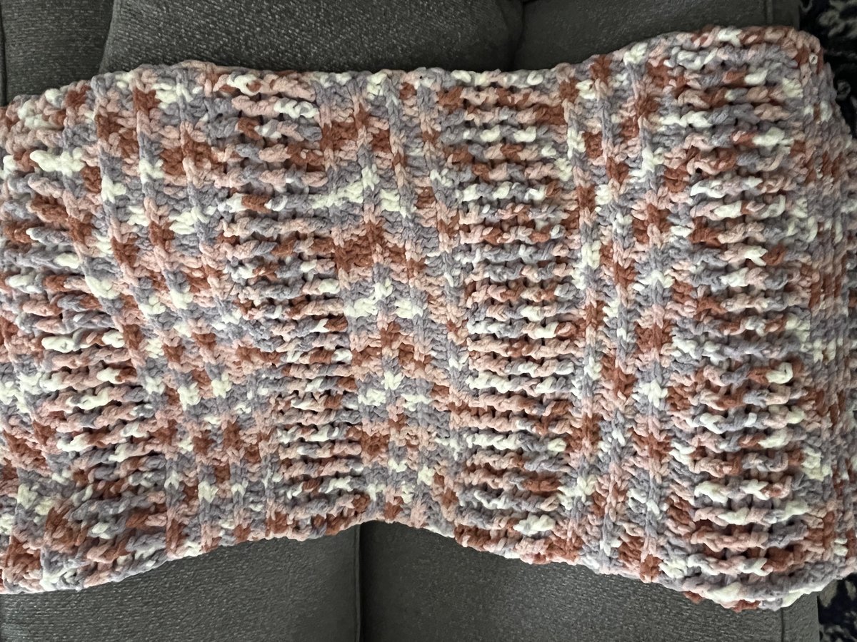 Luxe Statement Blanket in Petal