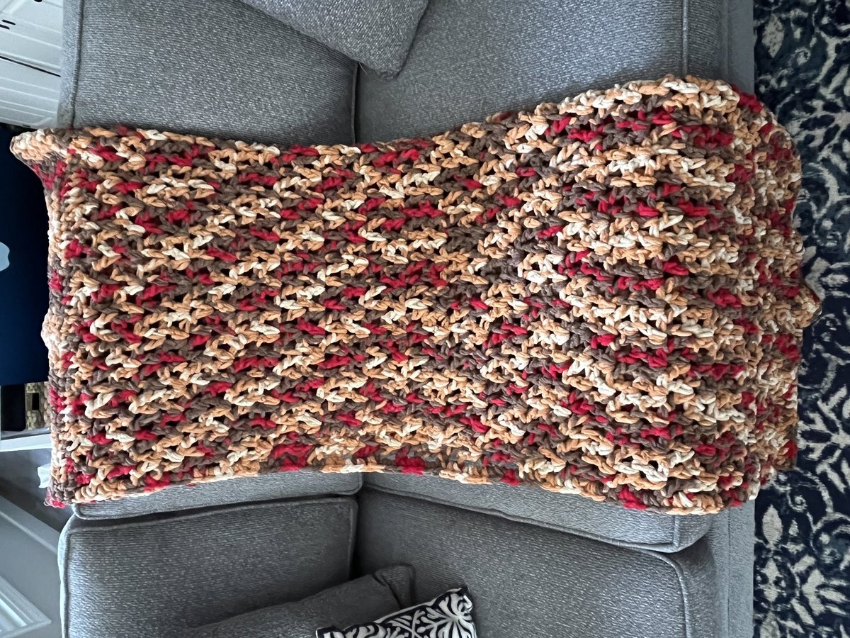 Luxe Lounging Blanket in Rhubarb Crumble Pie