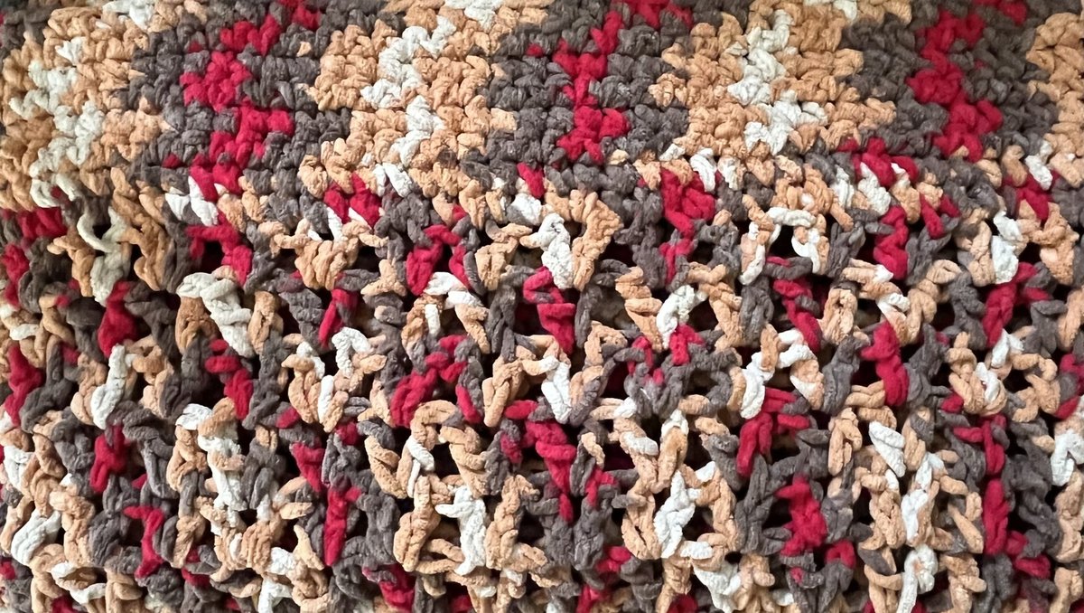 Luxe Lounging Blanket in Rhubarb Crumble Pie