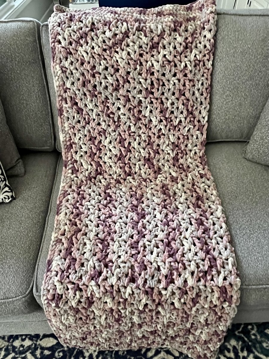 Luxe Lounging Blanket in Lavender Frost