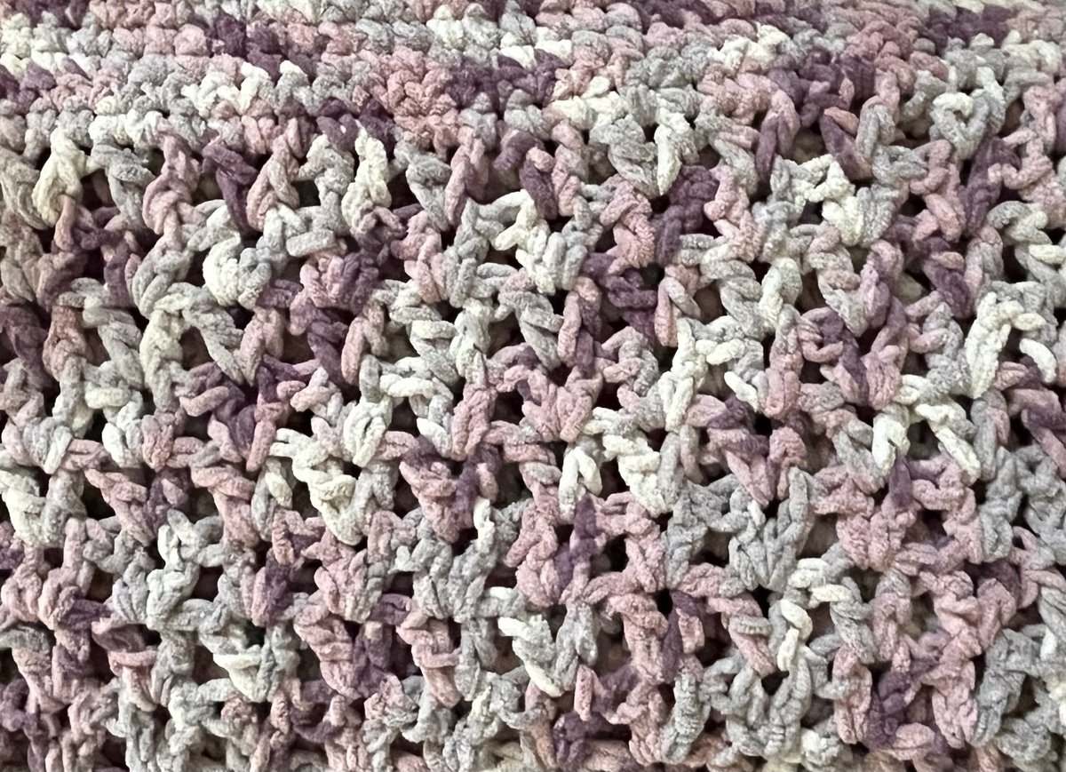 Luxe Lounging Blanket in Lavender Frost