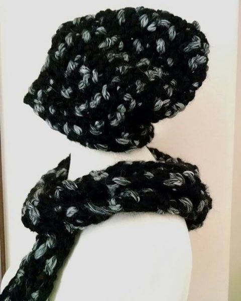 The 'Christine' Hat & Scarf in Black Tweed