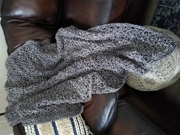 Luxe Lounging Blanket in Inkwell