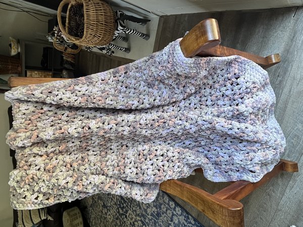 Luxe Lounging Blanket in Misty Mauve
