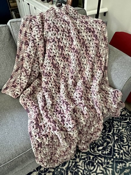 Luxe Lounging Blanket in Lavender Frost
